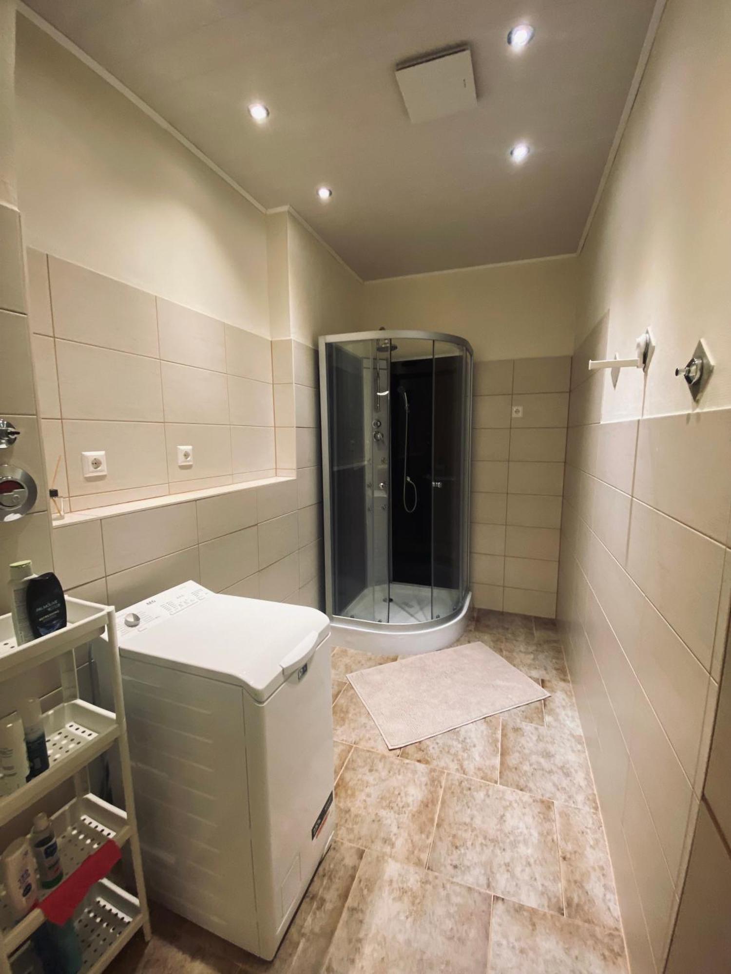 Flat For Up To 4 People In Dresden-Striesen Lägenhet Exteriör bild